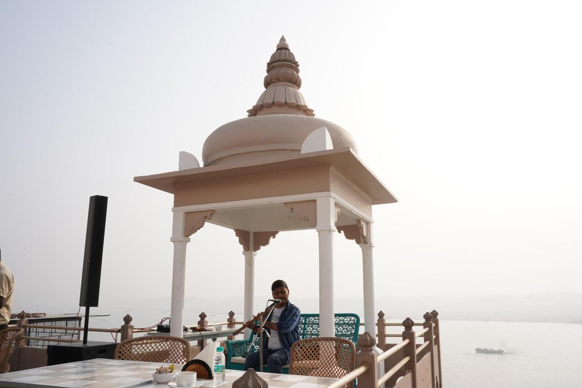 Guleria Kothi at Ganges Hotel Varanasi Bagian luar foto