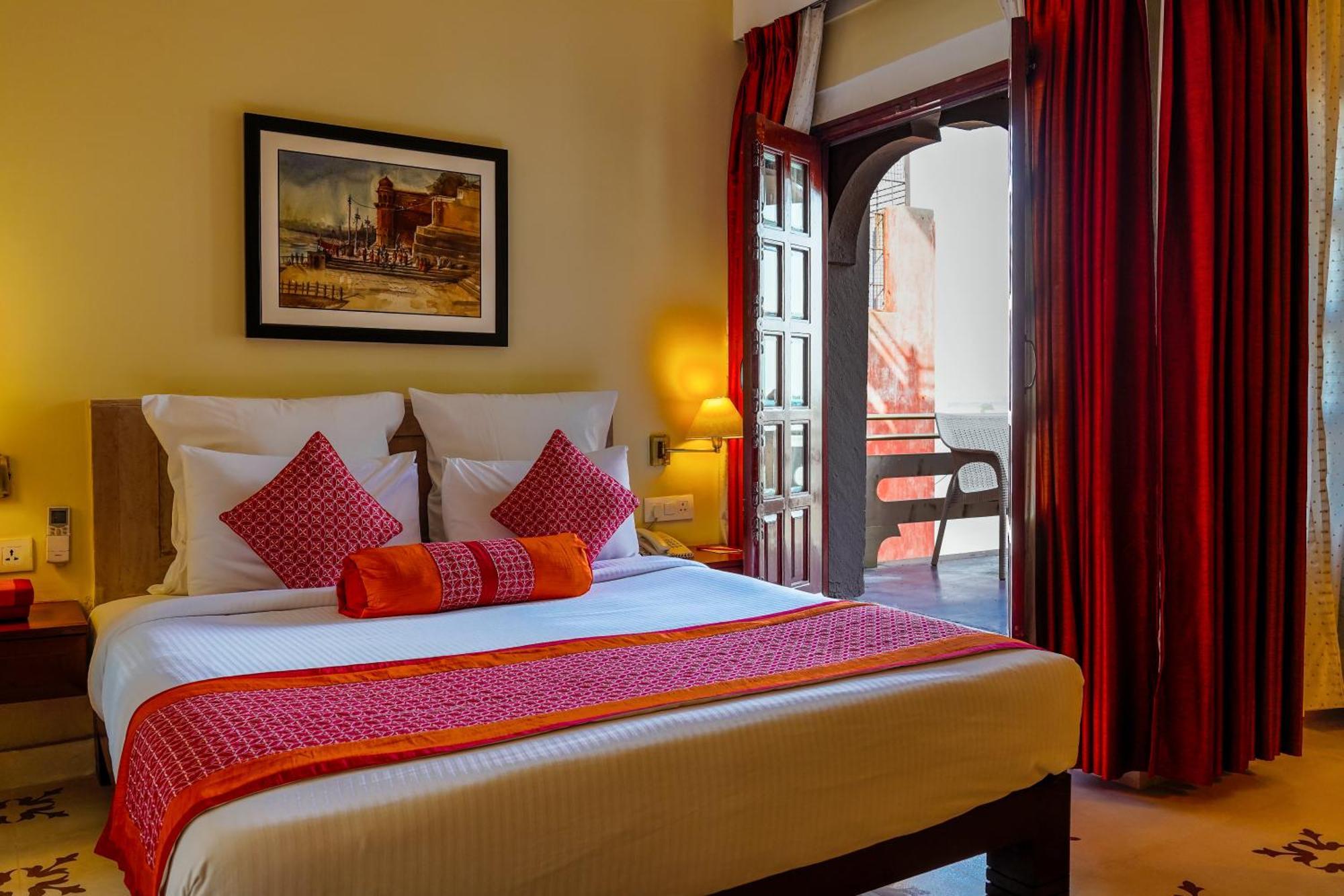 Guleria Kothi at Ganges Hotel Varanasi Bagian luar foto