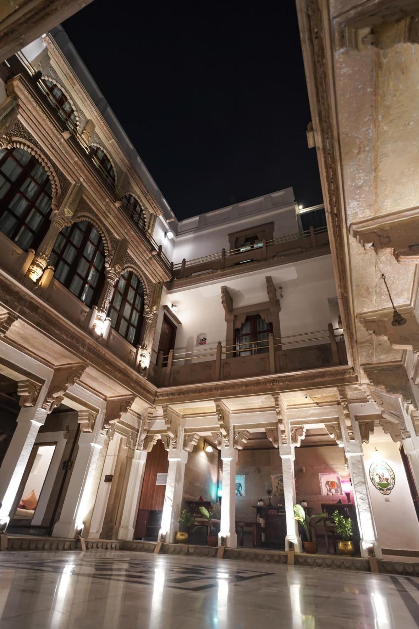 Guleria Kothi at Ganges Hotel Varanasi Bagian luar foto