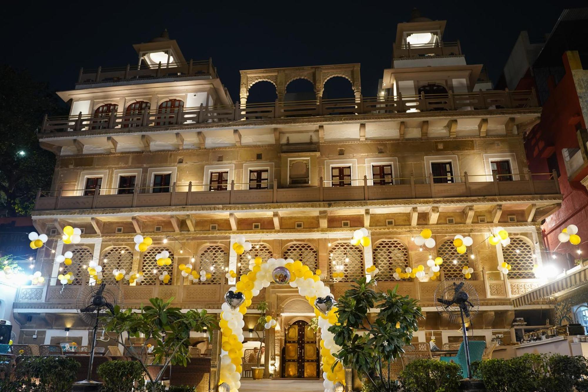 Guleria Kothi at Ganges Hotel Varanasi Bagian luar foto
