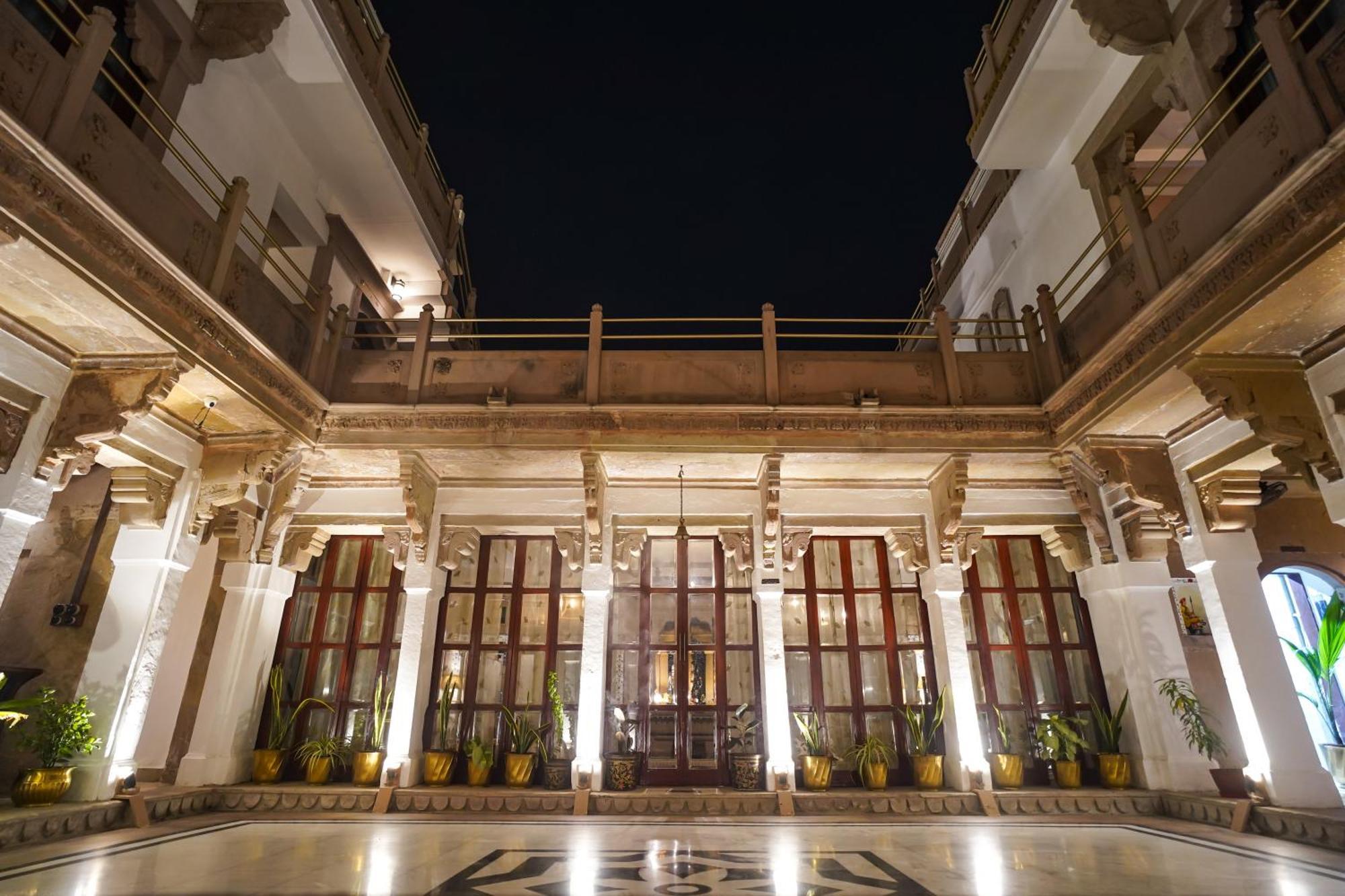 Guleria Kothi at Ganges Hotel Varanasi Bagian luar foto